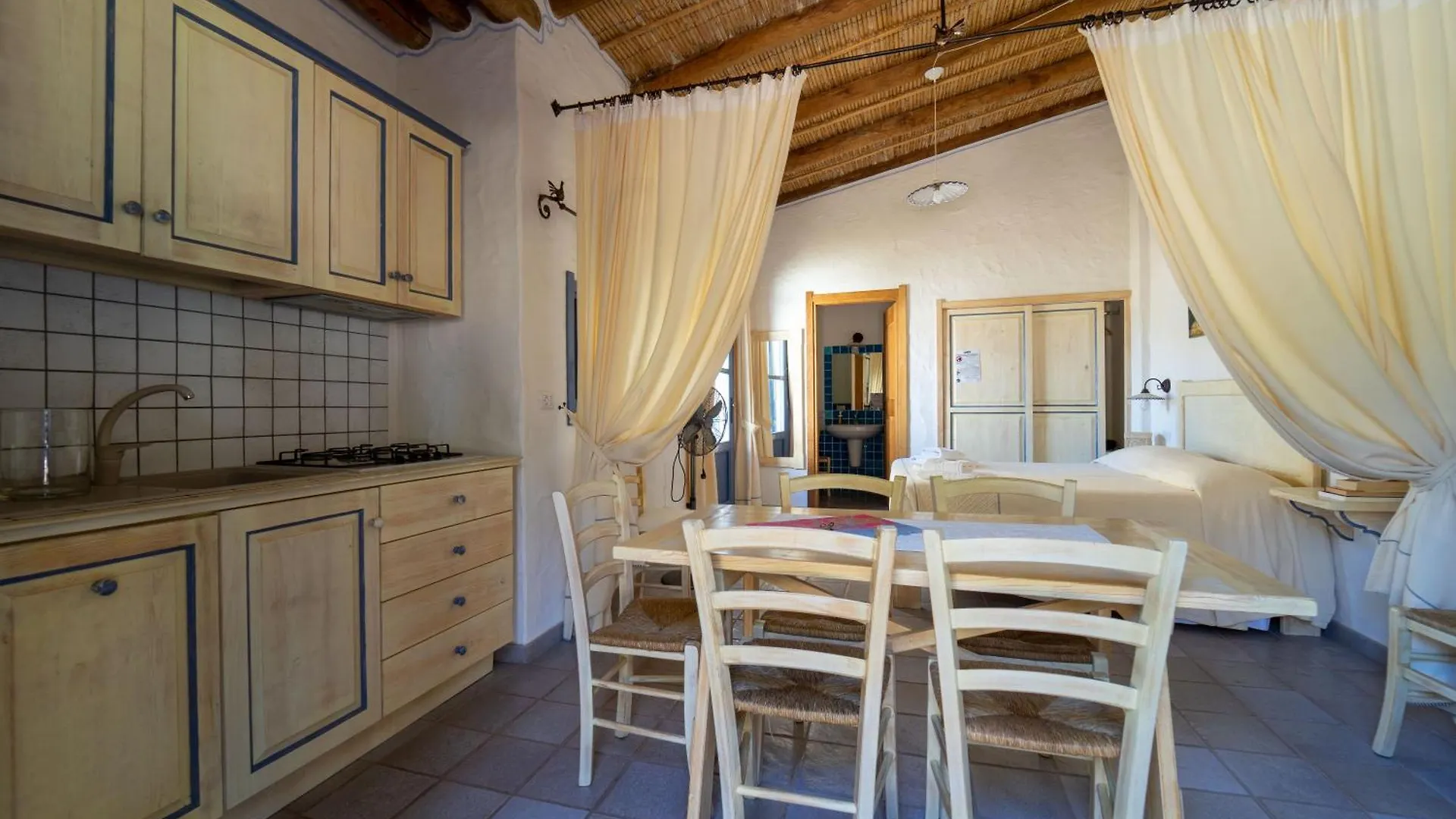 Residence Isola Dei Mori SantʼAntìoco 0*,